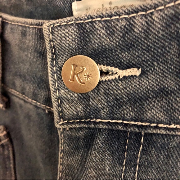 Kashieca x Rhett Eala Wide-Leg High-Waisted Medium Wash Jeans - Picture 7 of 10